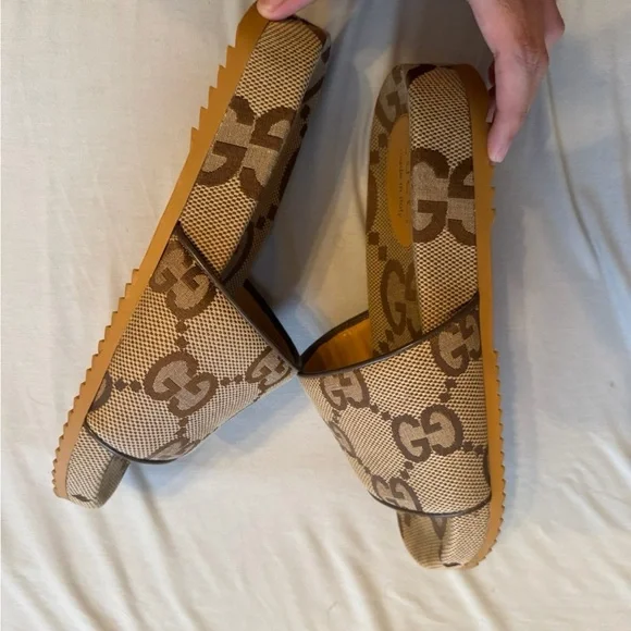 Gucci jumbo gg slide